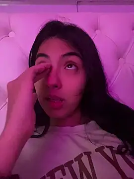 Stefy_sophie03 Adlı Modelin Canlı XXX Sohbeti