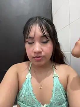 Chatroom XXX en direct de Samantthaescobar