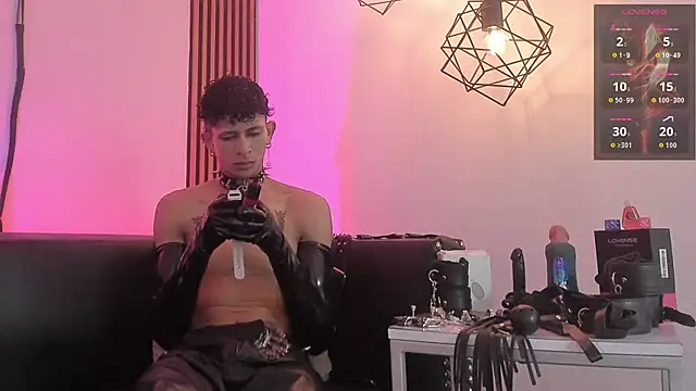 Maximoking26 Live XXX-Chat