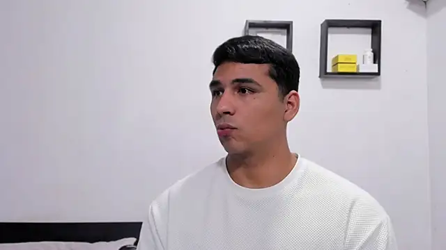 Czat XXX na żywo – Thiago_bel