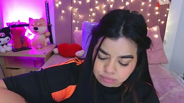MiahJoness 라이브 XXX 채팅
