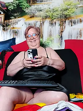 QueenPammy1's Live XXX Chat