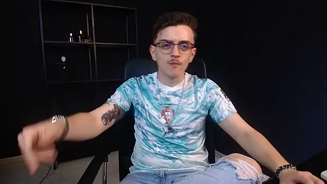 FelixStarkk: απευθείας συνομιλία ΧΧΧ