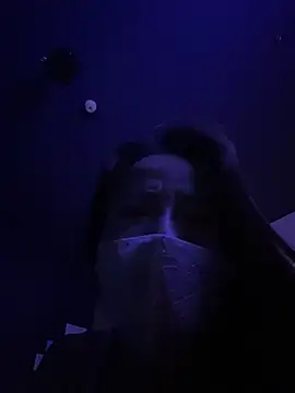 kiss_loo XXX чат на живо