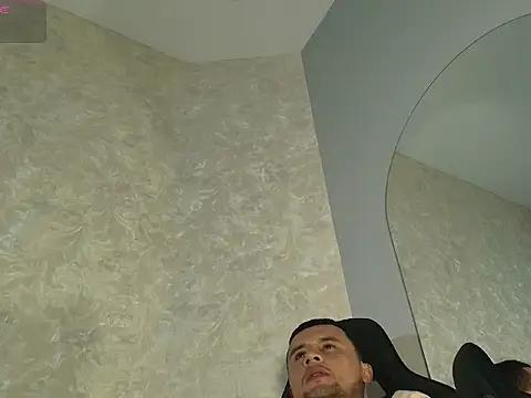 Lukas_Barone élő XXX-chatje