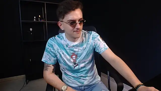 FelixStarkk live XXX chat