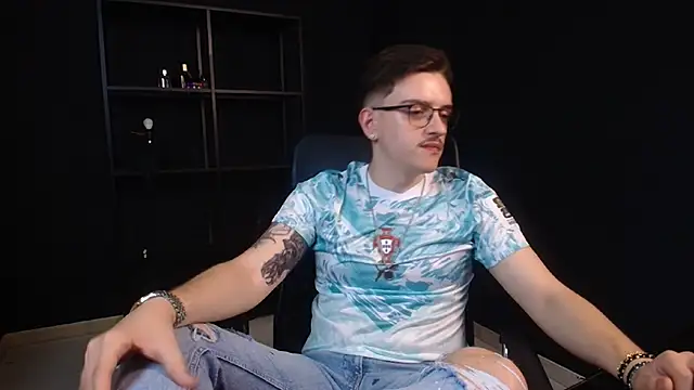 Chat XXX en directo de FelixStarkk