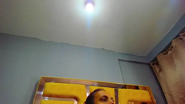 AlahiaEvanz's Live XXX Chat