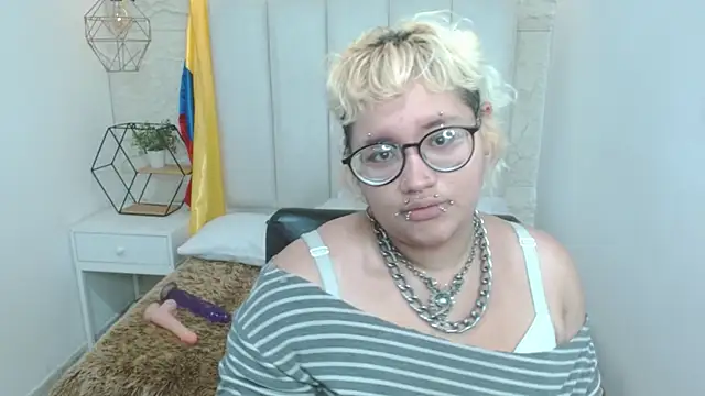 Chat XXX ao vivo de Echypyon_