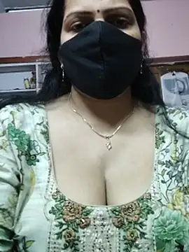 EZMA_7's Live XXX Chat