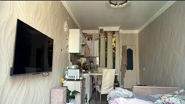 kamila_18_frenchのライブXXXチャット