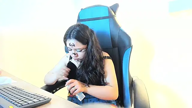 Živý XXX chat Miiarouse__