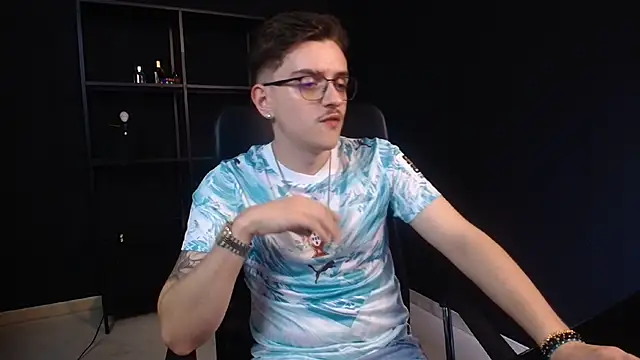 FelixStarkk 现场XXX聊天