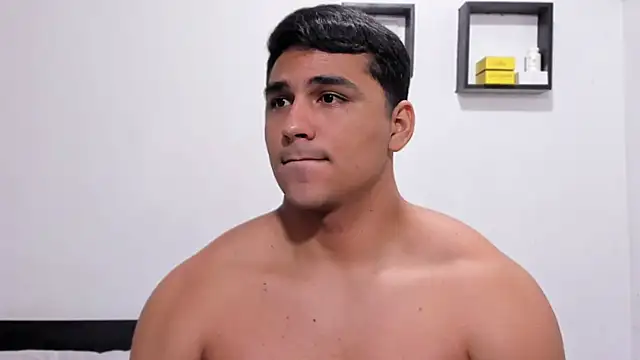 Thiago_bel's Live XXX Chat