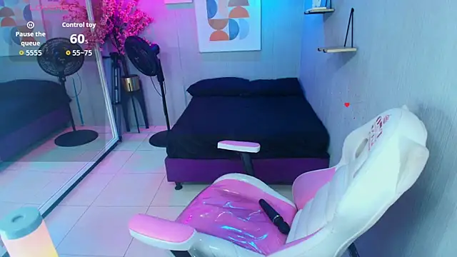 Maggy_t18's Live XXX Chat
