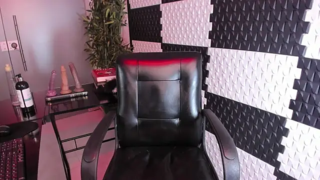 AlinaMorris' Live XXX Chat