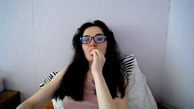 Shiny_gine Chat XXX live