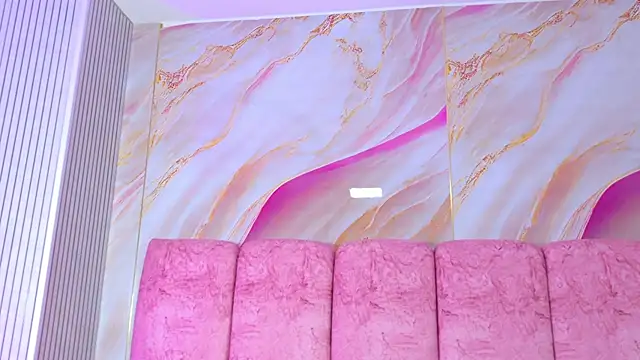 emmacurvy live XXX chat