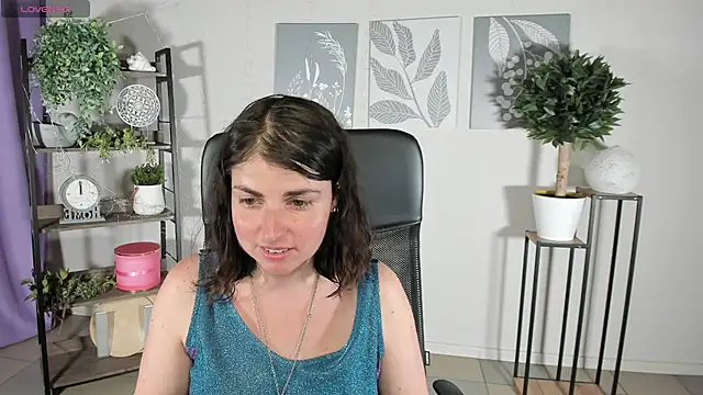 MartaEdams 现场XXX聊天