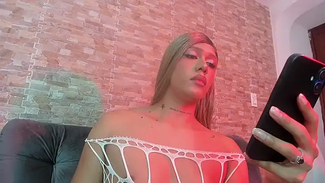 Dreams_Chloe Live XXX-chat