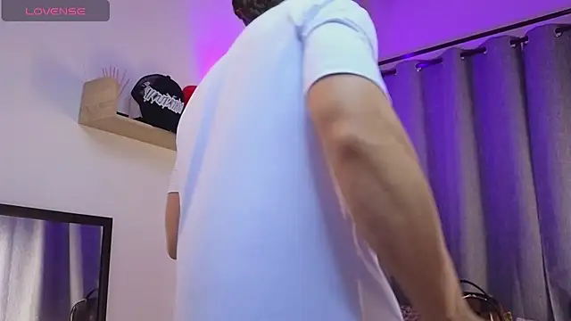 Czat XXX na żywo – ASHTON_HILS