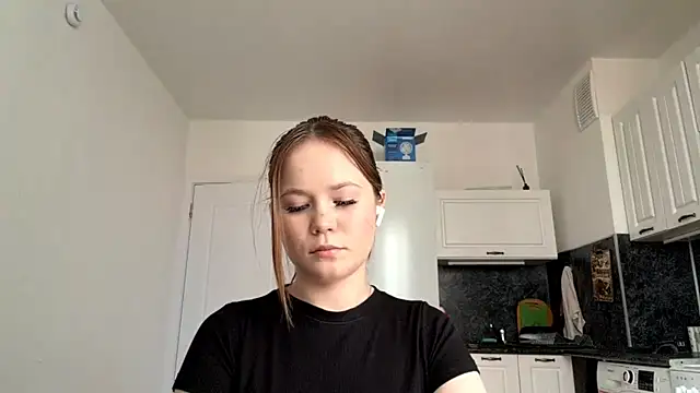 LauranAngelbeck's Live XXX Chat