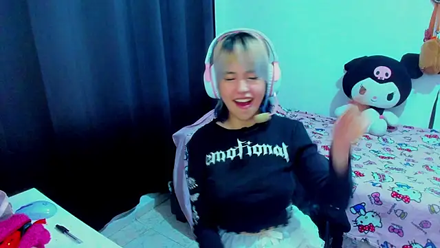 Akane-Mou Chat XXX in diretta