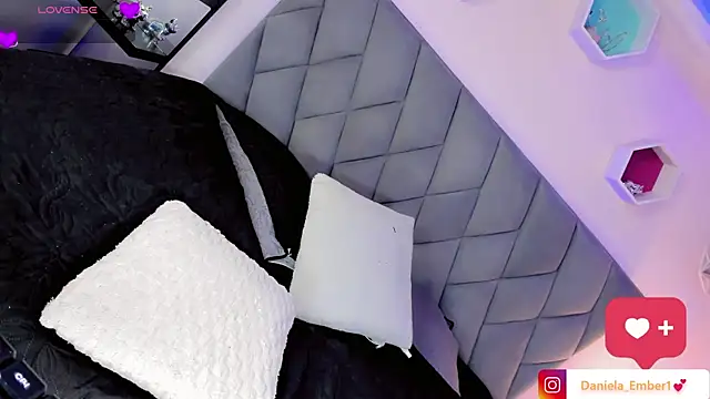 Amira_Ember Chat XXX live