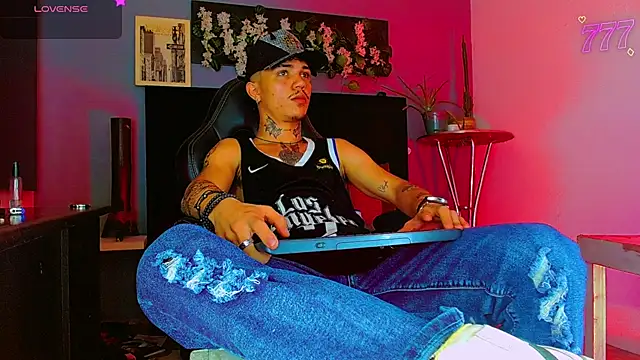 Chatroom XXX en direct de HannibalLester