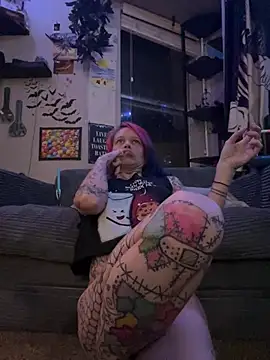 Toxii- live XXX chat