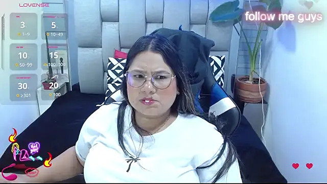 Chat +18 de evelin_zaens ao vivo