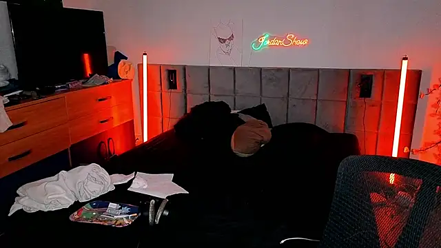 JordanShow Chat XXX live