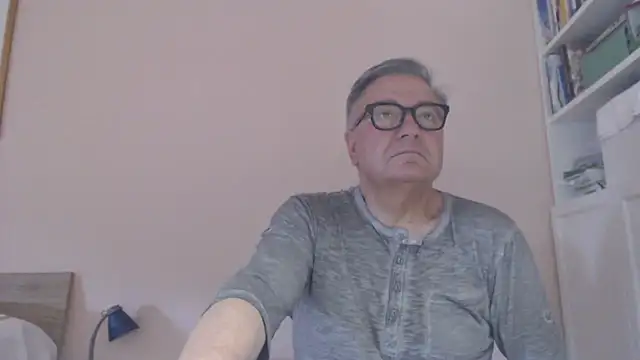 YOU6me's Live XXX Chat