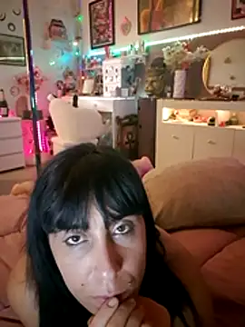 misscectito13 élő XXX-chatje