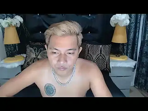 XXX chat uživo modela PRIMOLOVEXX