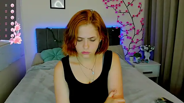 Chat +18 de DellaRows ao vivo
