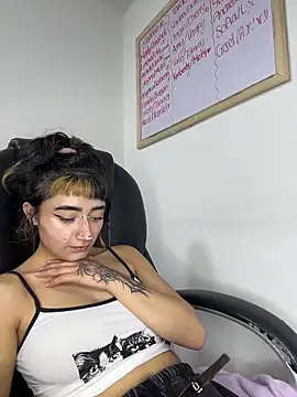 baby_akuma's Live XXX Chat
