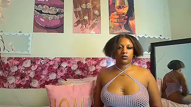 Chatroom XXX en direct de EnchantingLisa