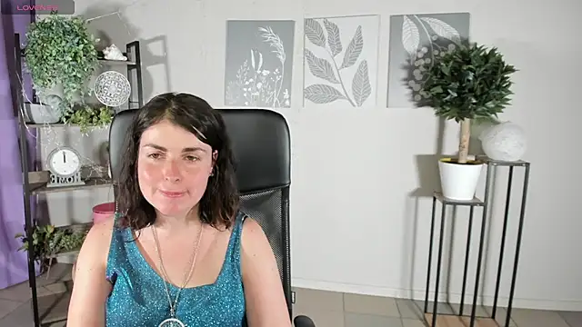 MartaEdams' Live XXX Chat