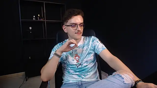 FelixStarkk Live XXX Chat