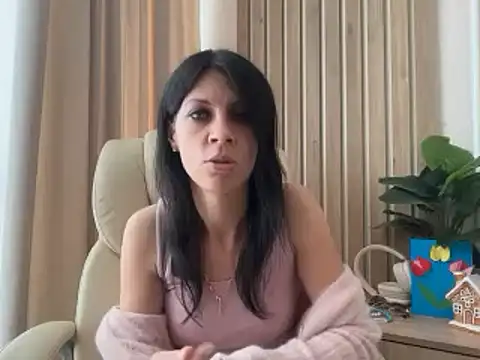 InjaAtHome's Live XXX Chat
