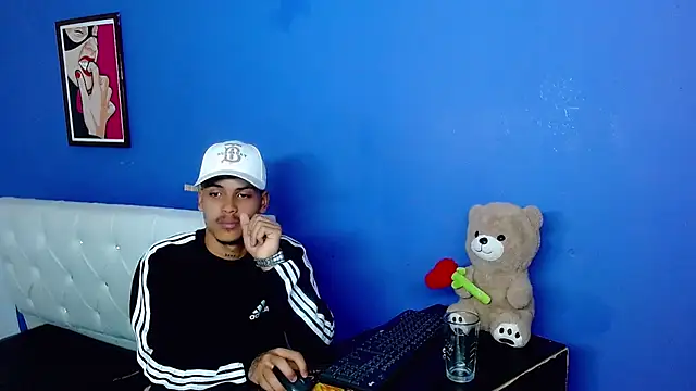 Chat +18 de Angel_foxc13 ao vivo