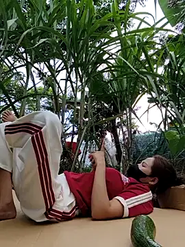 Czat XXX na żywo – Hivi_09