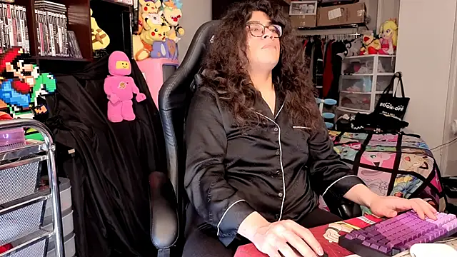 ShinyCherub Chat XXX in diretta