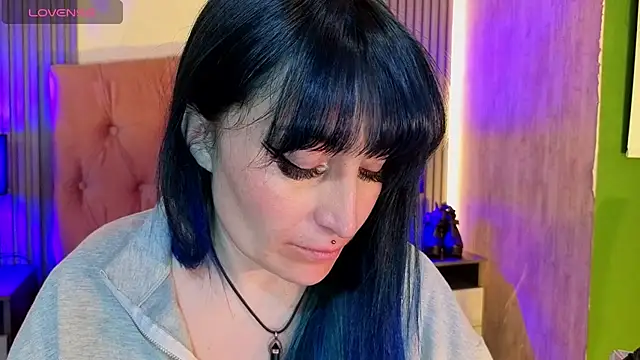 alicia_moom élő XXX-chatje