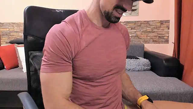 HotHunkTrainer Chat XXX live