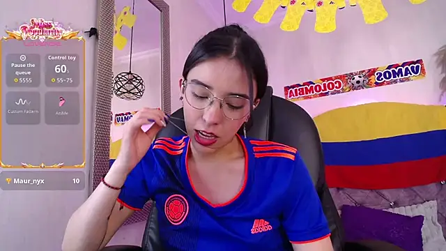 Sembang XXX Secara Langsung Amara_Davis1
