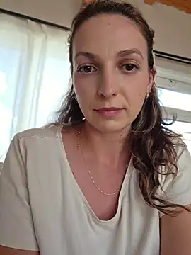 ellaxxstar's Live XXX Chat
