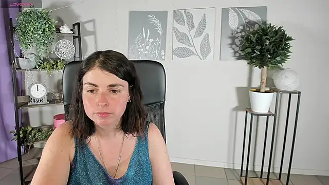 Chat +18 de MartaEdams ao vivo