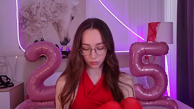 Emily_Simon Chat XXX live